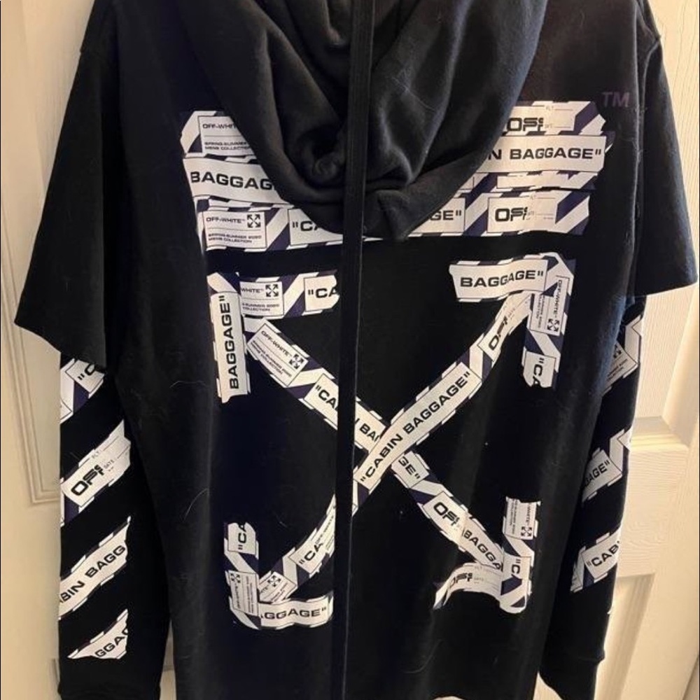 Off-white sweatshirt